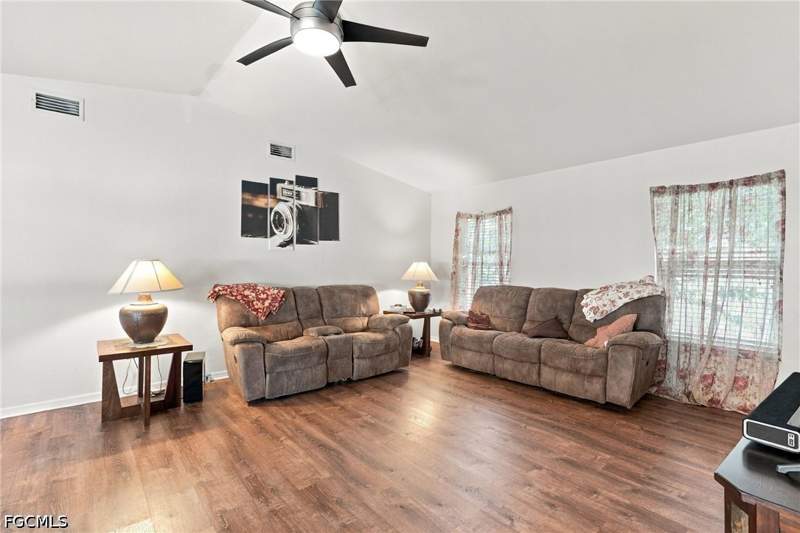 3 bedroom SingleFamilyResidence at 1312 SW 27th Ter, Cape Coral, Cape Coral — photo 5