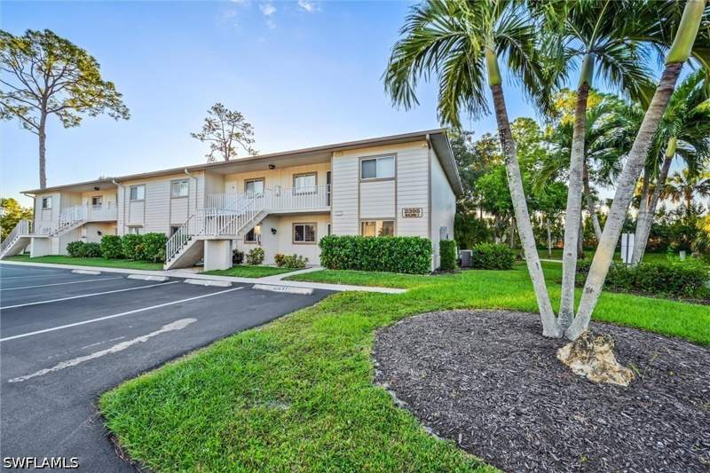 2 bedroom Condominium at 2395 Naples Trace Cir 4, Naples Trace, Naples — photo 3