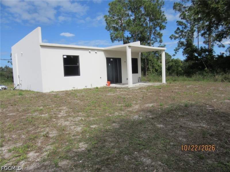2 bedroom SingleFamilyResidence at 3421 23rd St SW, Lehigh Acres, Lehigh Acres — photo 3