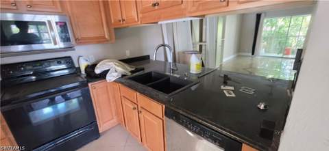 1704 Kings Lake Blvd 206, Naples FL - photo 7 of 37