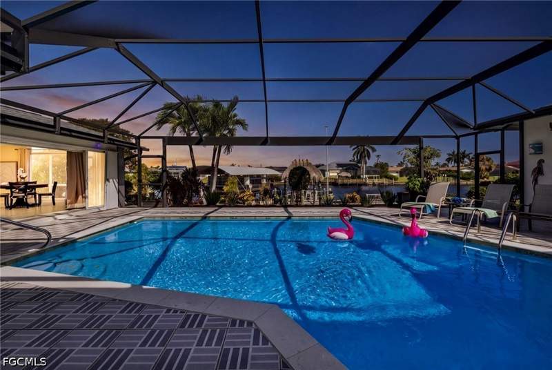 3 bedroom SingleFamilyResidence at 1721 SE 41st St, Cape Coral, Cape Coral — photo 4