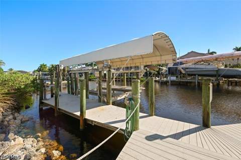 17911 Grey Heron Ct, Fort Myers Beach FL - photo 6 of 29