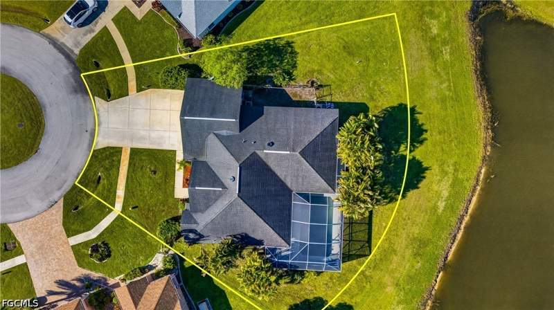 4 bedroom SingleFamilyResidence at 1509 Stadium Ct, Varsity Lakes, Lehigh Acres — photo 5