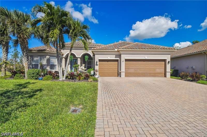 5 bedroom SingleFamilyResidence at 21513 Belvedere Ln, Bella Terra, Estero — photo 2