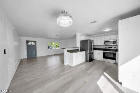 1206 NE 4th Ter, Cape Coral FL - photo 7 of 48