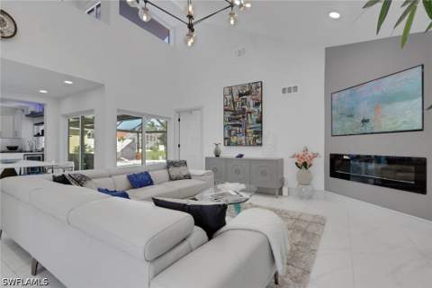 1148 Jardin Dr, Naples FL - photo 11 of 37