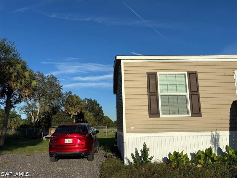 3 bedroom SingleFamilyResidence at 415 S Brida St, Montura, Clewiston — photo 2