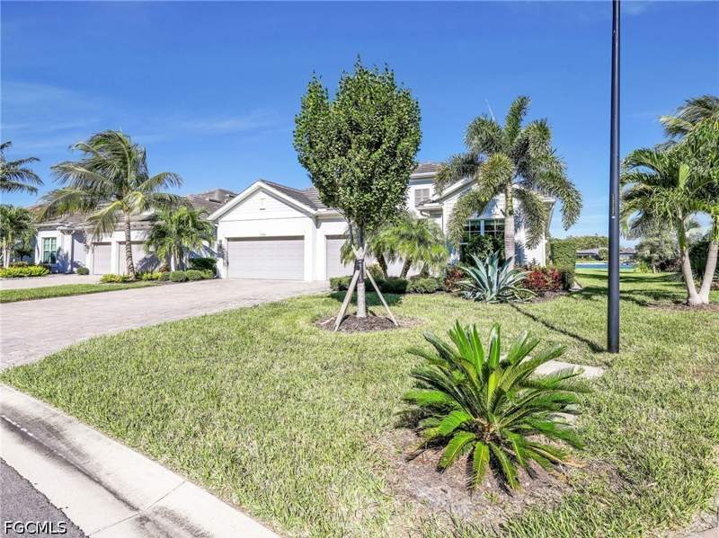 3 bedroom SingleFamilyResidence at 15038 Blue Bay Cir, Vista Wildblue, Estero — photo 4