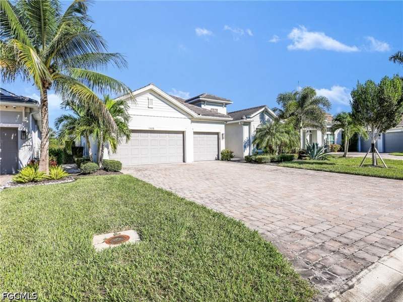 3 bedroom SingleFamilyResidence at 15038 Blue Bay Cir, Vista Wildblue, Estero — photo 5