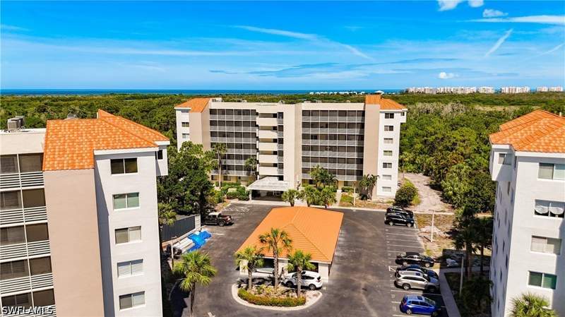 2 bedroom Condominium at 15171 Cedarwood Ln 3604, Naples Walk, Naples — photo 3