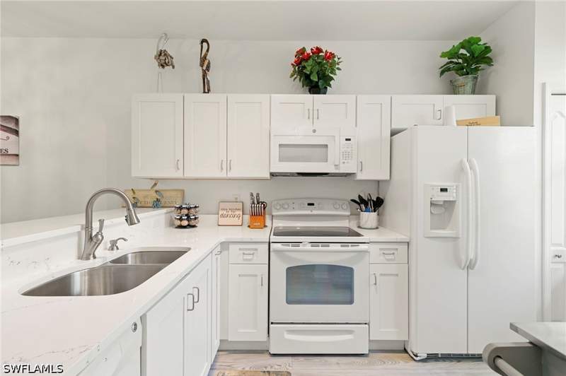 2 bedroom Condominium at 1366 Mainsail Dr 1515, Fairways, Naples — photo 5