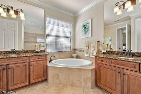 2870 Aviamar Cir, Naples FL - photo 10 of 50