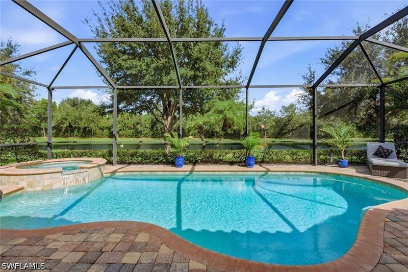 2 bedroom SingleFamilyResidence at 2870 Aviamar Cir, Millbrook, Naples — photo 2
