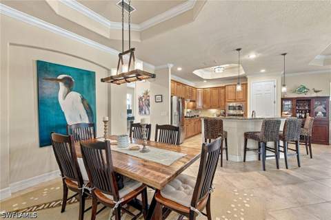 2870 Aviamar Cir, Naples FL - photo 8 of 50