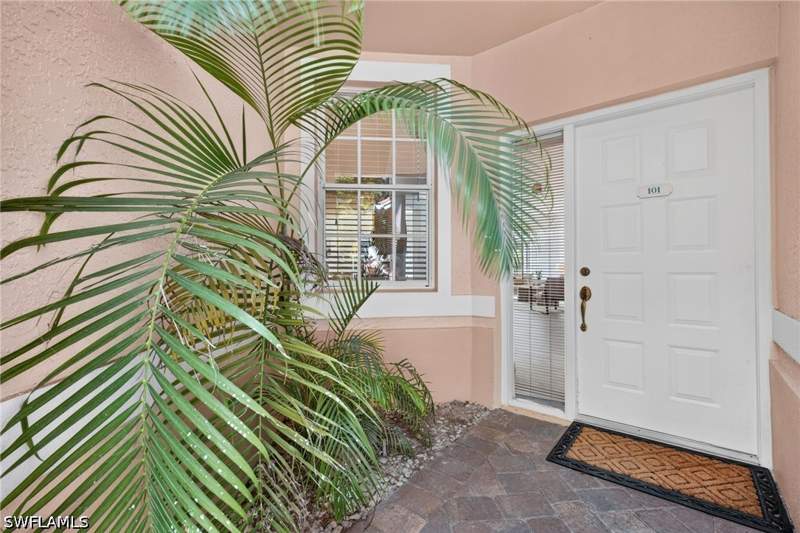 2 bedroom Townhouse at 15161 Storrington Pl 101, Storrington Place, Naples — photo 3