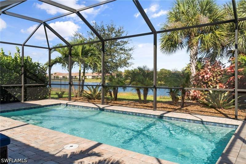 4 bedroom SingleFamilyResidence at 16051 Palmetto Prairie Dr, Hampton Lakes, Alva — photo 5