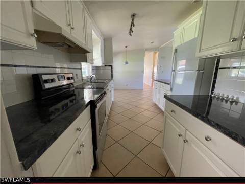 26261 Squire Ln, Bonita Springs FL - photo 10 of 22