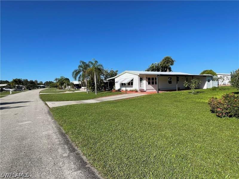 2 bedroom ManufacturedHome at 26261 Squire Ln, Imperial Harbor, Bonita Springs — photo 2