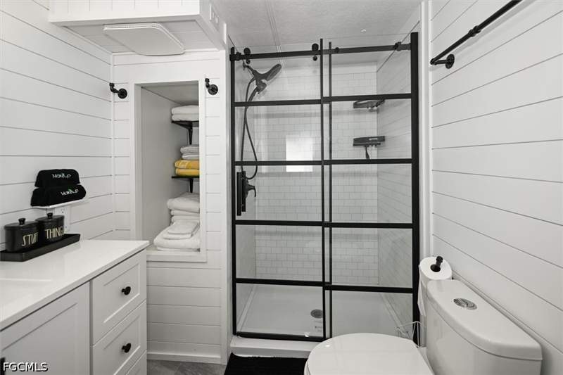 2 bedroom ManufacturedHome at 12211 Palm Dr, Iona Gardens, Fort Myers — photo 3