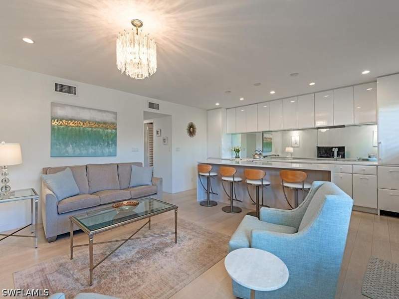 2 bedroom Condominium at 1100 Gulf Shore Blvd N 305, Eleven Hundred Club, Naples — photo 2