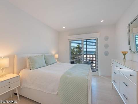 1100 Gulf Shore Blvd N 305, Naples FL - photo 6 of 14