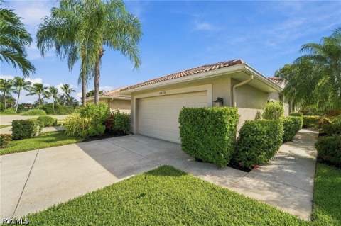 6524 Castlelawn Pl 64, Naples FL - photo 11 of 54
