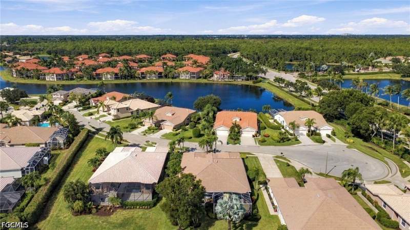 3 bedroom Attached at 6524 Castlelawn Pl 64, Calumet Reserve, Naples — photo 5