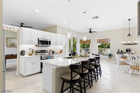 1305 SW 11th Pl, Cape Coral FL - photo 10 of 36