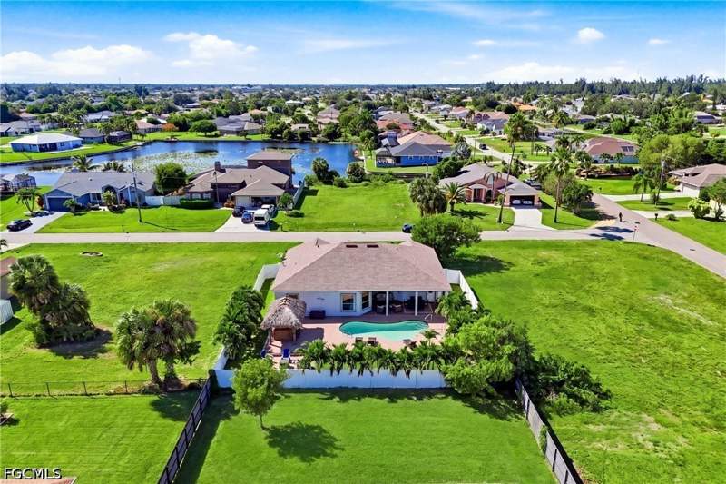3 bedroom SingleFamilyResidence at 1305 SW 11th Pl, Cape Coral, Cape Coral — photo 3