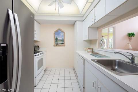 5807 Glencove Dr 806, Naples FL - photo 7 of 22