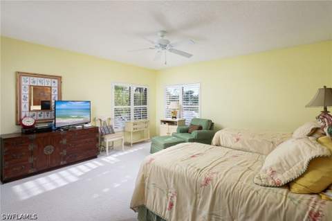 5807 Glencove Dr 806, Naples FL - photo 9 of 22