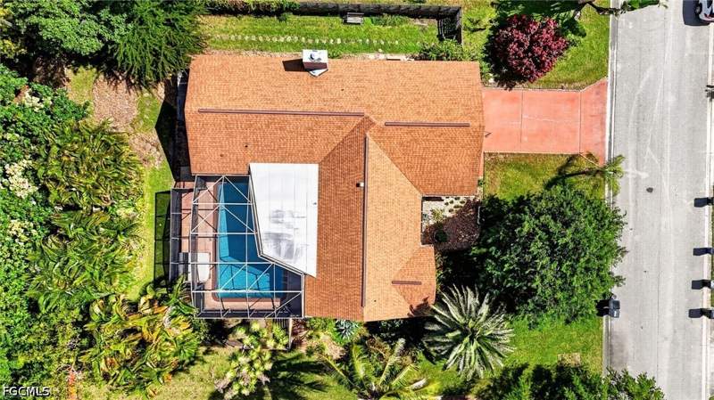 3 bedroom SingleFamilyResidence at 1451 Dubonnet Ct, Whiskey Creek, Fort Myers — photo 4