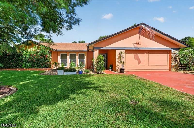 3 bedroom SingleFamilyResidence at 1451 Dubonnet Ct, Whiskey Creek, Fort Myers — photo 5