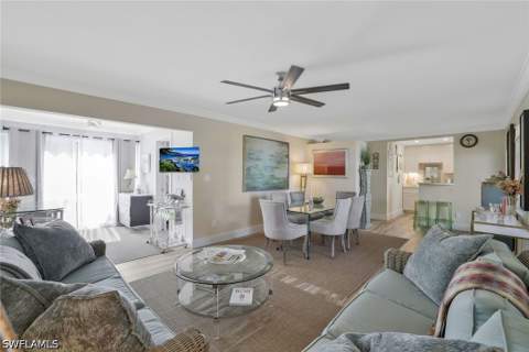 683 12th Ave S 683, Naples FL - photo 7 of 20