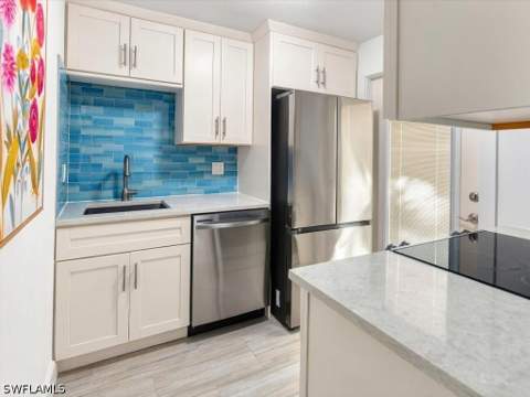 604 12th Ave S 604, Naples FL - photo 11 of 25