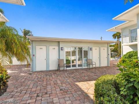 604 12th Ave S 604, Naples FL - photo 18 of 25