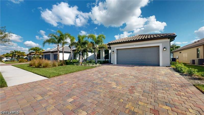 4 bedroom SingleFamilyResidence at 6588 Legacy Way, Del Webb, Ave Maria — photo 2