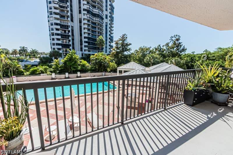 2 bedroom Condominium at 6075 Pelican Bay Blvd 203, Dorchester, Naples — photo 4