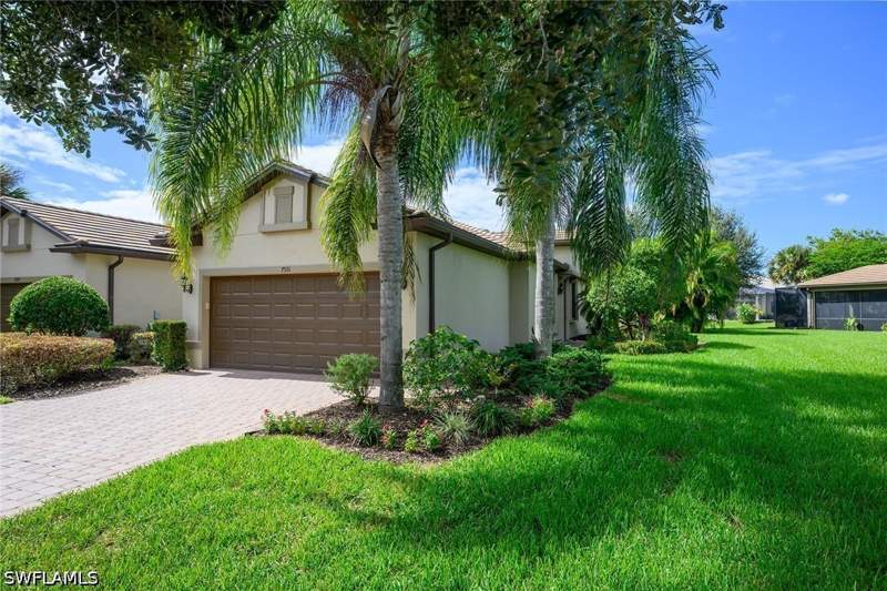 2 bedroom Attached at 7591 Jacaranda Ln, Winding Cypress, Naples — photo 3