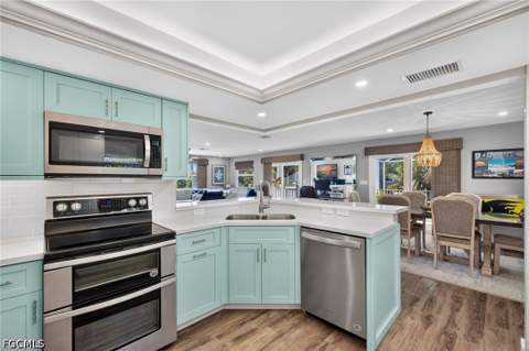 198 Southwinds Dr, Sanibel FL - photo 8 of 40