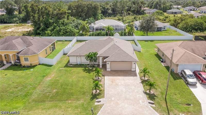 3 bedroom SingleFamilyResidence at 4015 34th St SW, Lehigh Acres, Lehigh Acres — photo 2