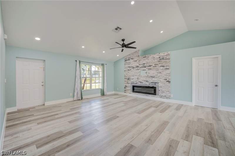 3 bedroom SingleFamilyResidence at 4015 34th St SW, Lehigh Acres, Lehigh Acres — photo 3