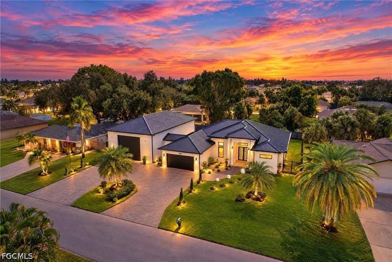4 bedroom SingleFamilyResidence at 708 SW 10th St, Cape Coral, Cape Coral — photo 3