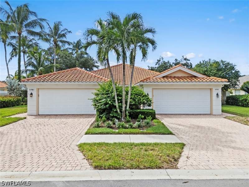 2 bedroom Attached at 5781 Drummond Way, Island Walk, Naples — photo 3