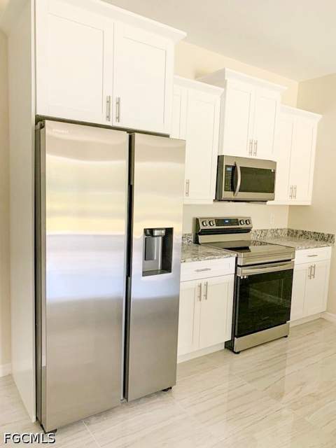 4711 28th St SW, Lehigh Acres FL - photo 6 of 14
