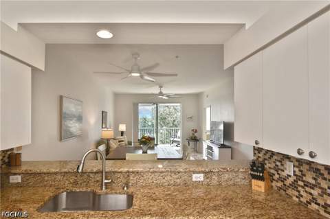 8076 Queen Palm Ln 443, Fort Myers FL - photo 11 of 40