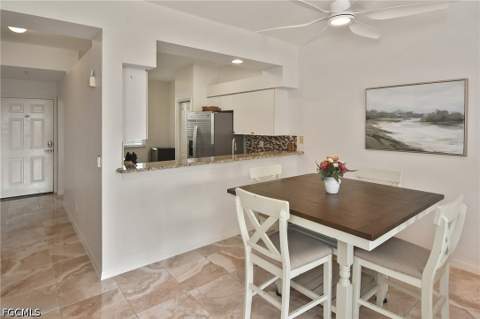 8076 Queen Palm Ln 443, Fort Myers FL - photo 7 of 40