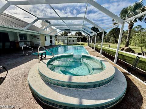 707 Washington Ave, Lehigh Acres FL - photo 10 of 50