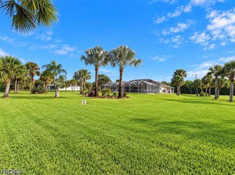 707 Washington Ave, Lehigh Acres FL - photo 17 of 50