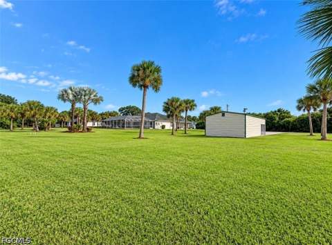 707 Washington Ave, Lehigh Acres FL - photo 18 of 50